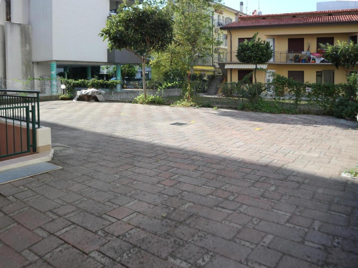 Apartamento Giada Lignano Sabbiadoro Exterior foto